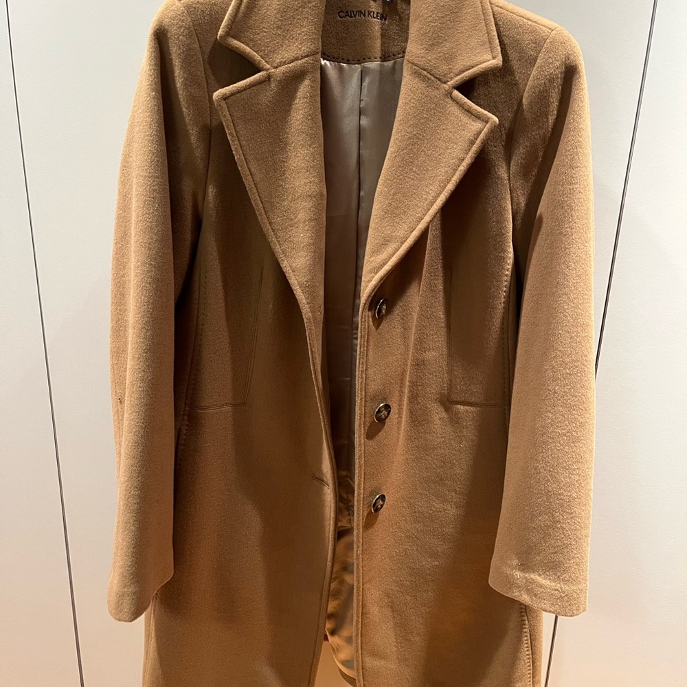 Calvin Klein camel wool/cashmere blend mid-length coat. Sz 6. Only worn twice.